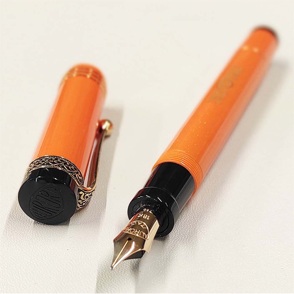 Aurora Internazionale Orange Fountain Pen | pen-script